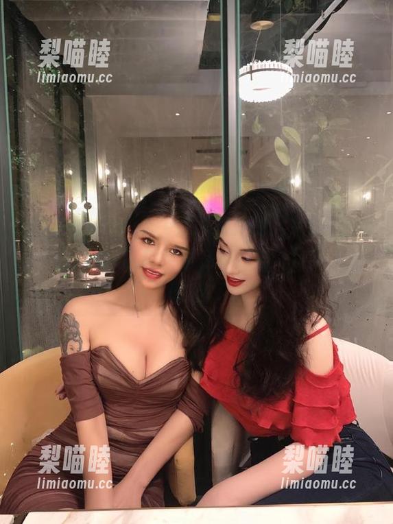 Jessie婕西 微密圈 - Jessie婕西和她的红色睡袍,给我一种“这其实是在拍广告”的错觉,哈哈。