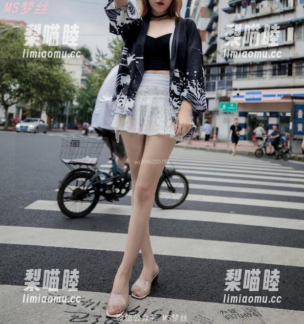 MSLASS梦丝女神-苏沐 MSLASS梦丝女神 - 苏沐的私房图片:腿长到月球的那种炫耀