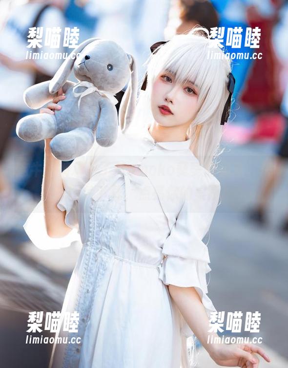 Momoko葵葵 这牛仔裤承包了Momoko葵葵的星光,快来图片下载,点亮你的桌面!