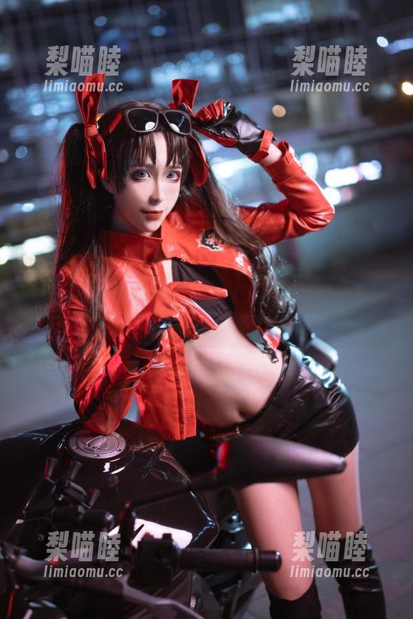 打造快乐的Sakiiii翎柒体操服照片合集：顺便教你如何避免大象上树的方式！