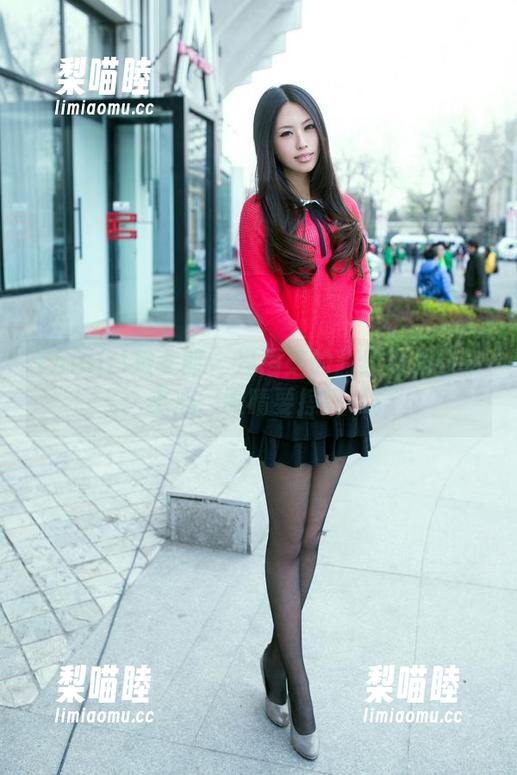 TuiGirl推女郎-冯雨芝 TuiGirl推女郎 - 冯雨芝的豹纹写真分享:小心,眼睛要擦亮哦!