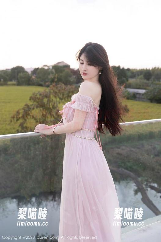 Xiuren秀人网 - 裤里丝奇遇记！是小逗逗的无圣光写真让你摸不着头脑