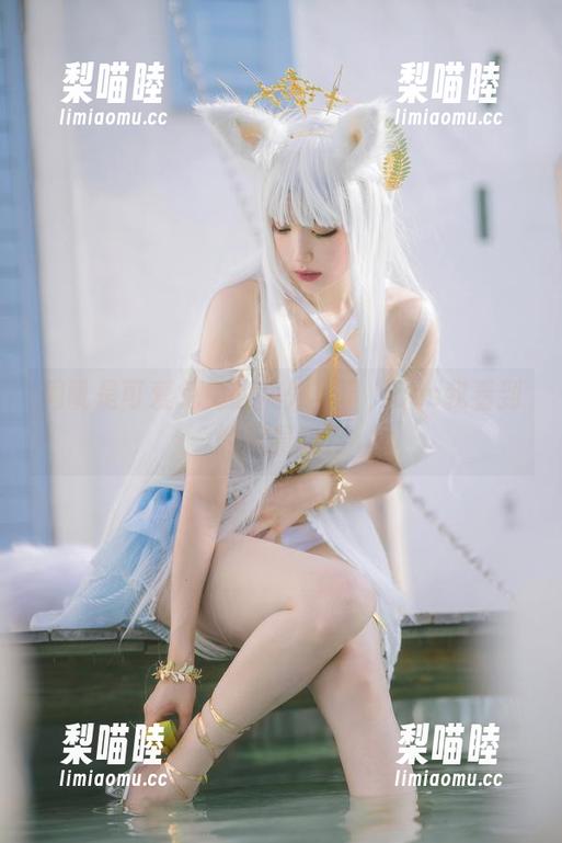 周叽是可爱兔兔 周叽是可爱兔兔的户外写真,cos我看到的风景吗?