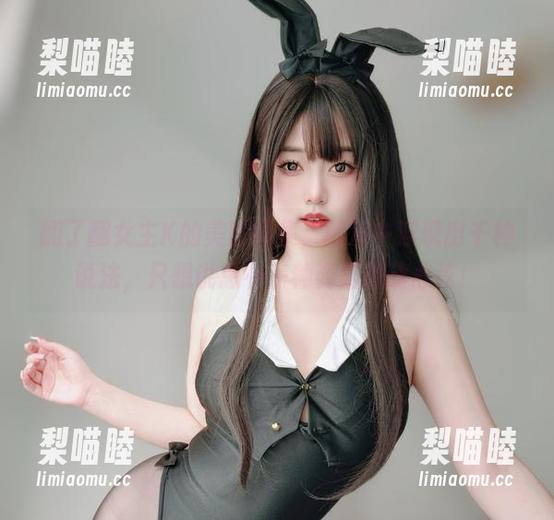 翻了翻女主K的美脚图集，脑海中浮现出千种说法，只想说总有一种姿势触动心弦！