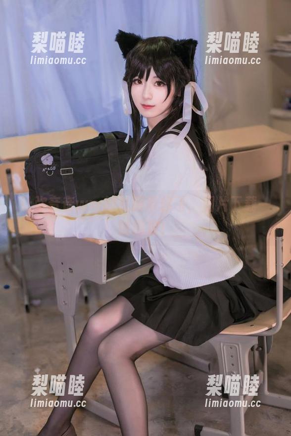 让弥音音ww的礼服带你飞，图片下载一键搞定！