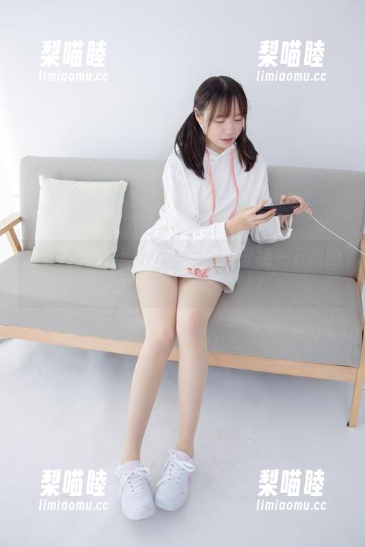 森萝财团 - 小梓写真：重新审视一下我的少女时代该不该复刻？