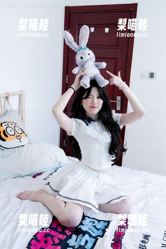 物恋传媒 - 能顶得上千言万语的可爱，婷婷的作品集下载吧！
