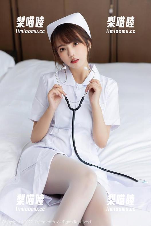 秀人网 - 看到奶芙乔乔的最新瑜伽照片，嗯…绝对是柔韧性教学视频的务实例子，迟早我也要试试！