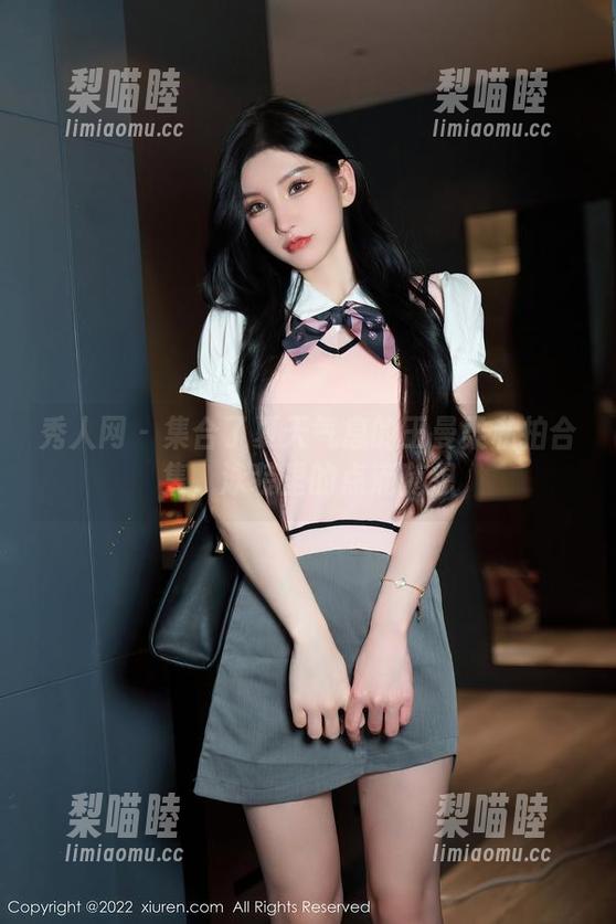 秀人网 - 集合了夏天气息的王曼柔私拍合集，泳装里的点滴随想