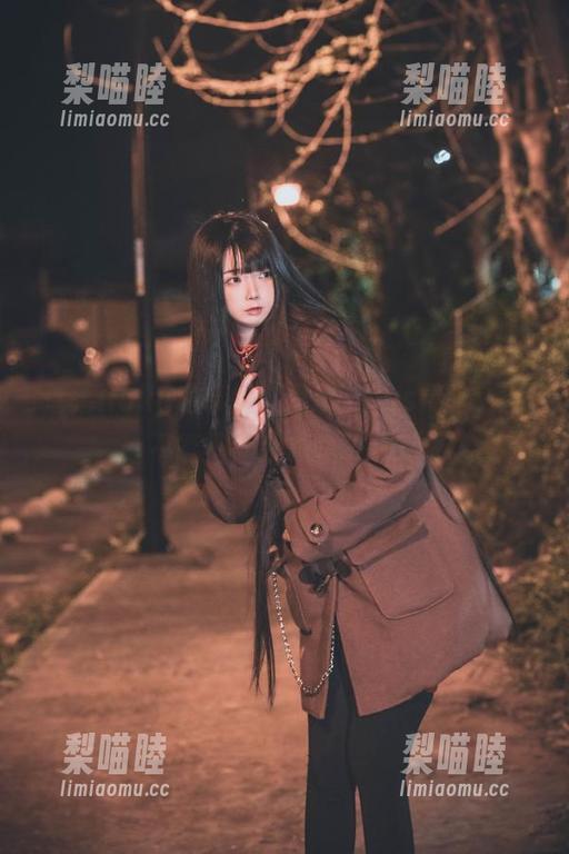 落落Raku 落落Raku私享的“吊带”cos精选,能不能不让我想歪了啊?