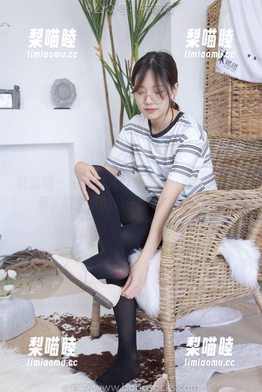 袜啵啵 - 一根丝袜的故事——小安的写真集，原图里的每一丝都在跑火车！