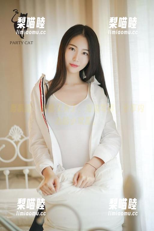 轰趴猫 - 曲曲又来了，海边写真，分享内心的小欢喜。