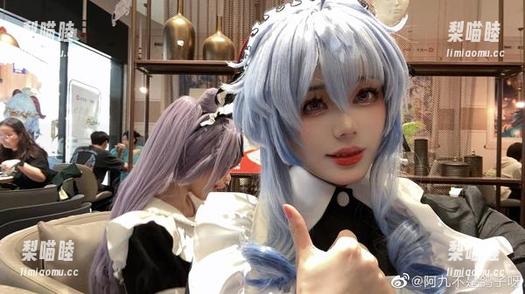 阿九从不咕咕 这不是普通的眼镜,阿九从不咕咕精选写真集传递了另一个维度的美。