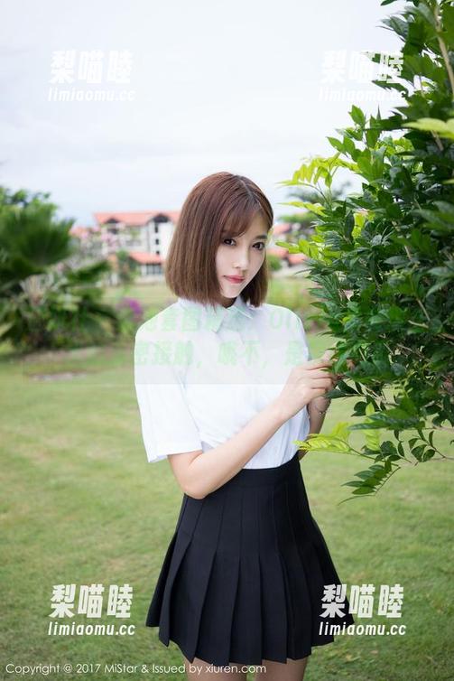 魅妍社-Olivia童安琪 魅妍社 - 泳池套图精选:Olivia童安琪与水的亲密接触,哦不,是视线游离