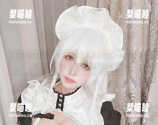 黑白御猫的赫敏写真，图集里藏着猫咪的一丝懒散与优雅，咦，哪里来了只蹭扇风的小手？